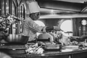 HEAD AND EXECUTIVE CHEF - WHAT'S THE DIFFERENCE