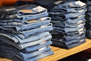 Are Jean's Business Casual