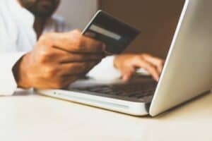 Sales Advisors: Salary and Job Description