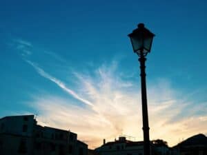 Lamplighter Job Description, Salary, Duties