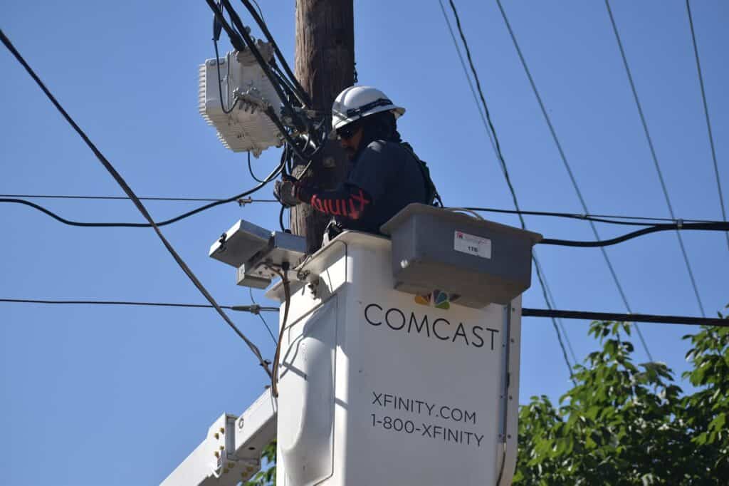 Who Owns Comcast