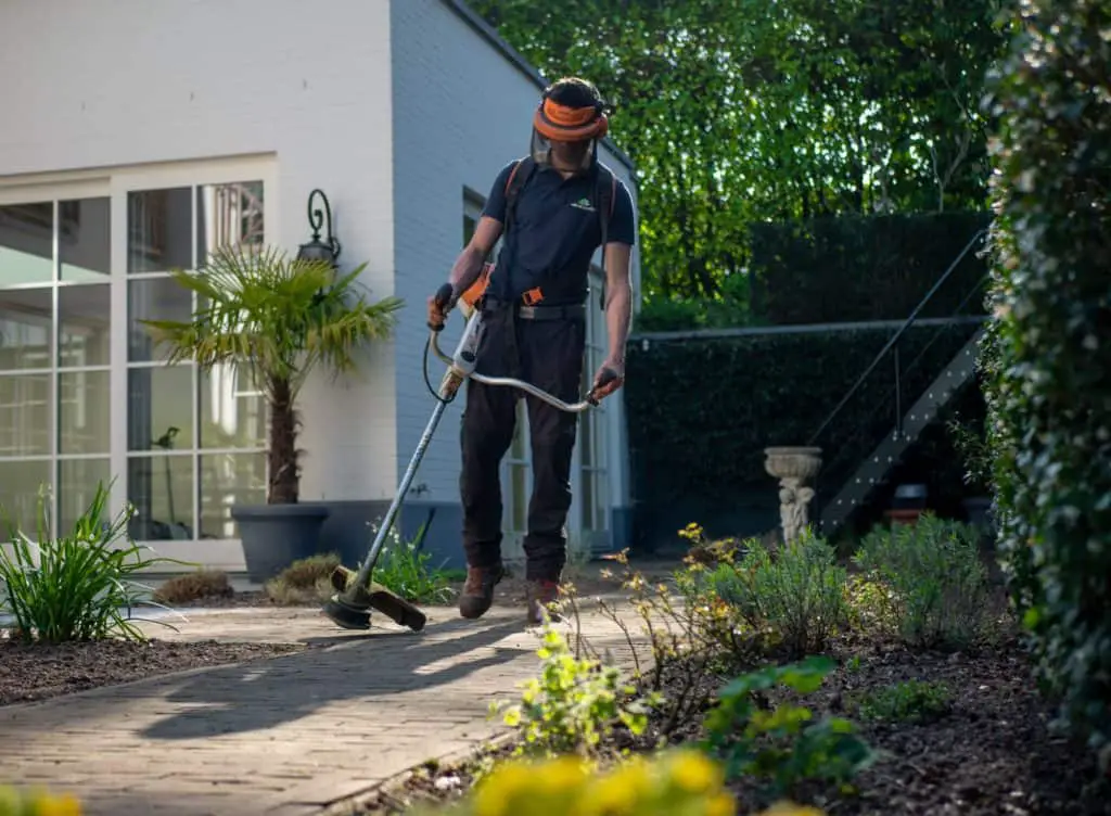 Groundskeeper Salary