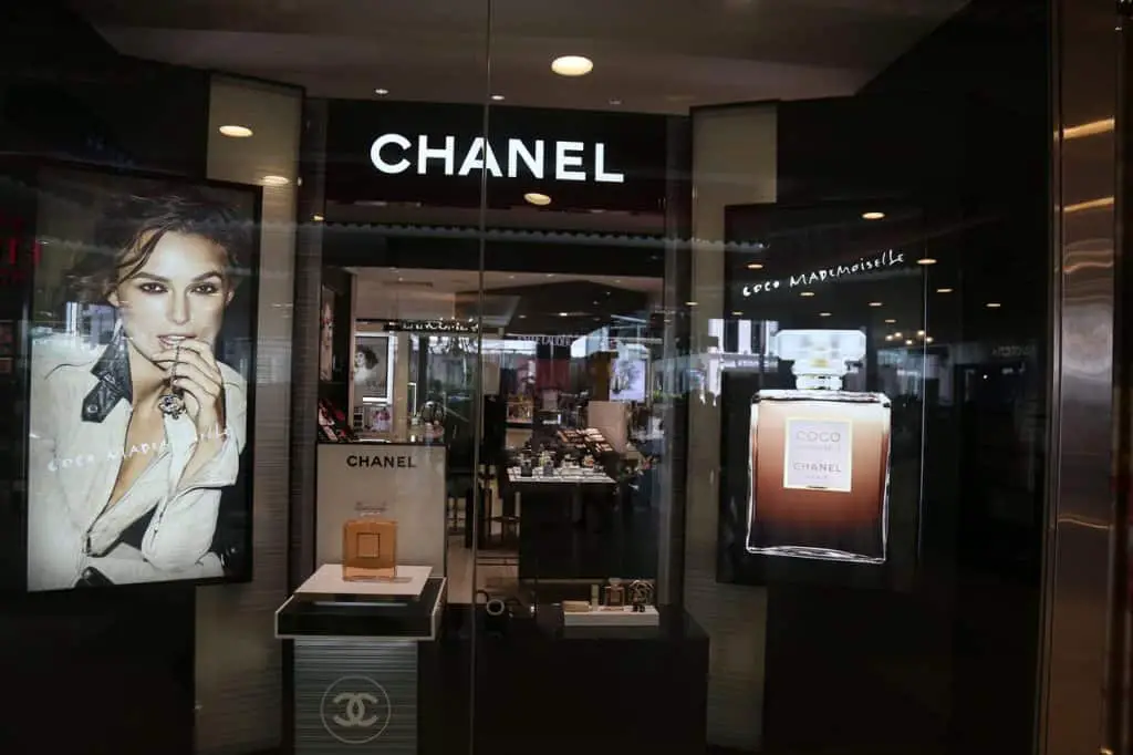 Chanel- Jobs at Chanel, Its Benefits and Perks - How I Got The Job