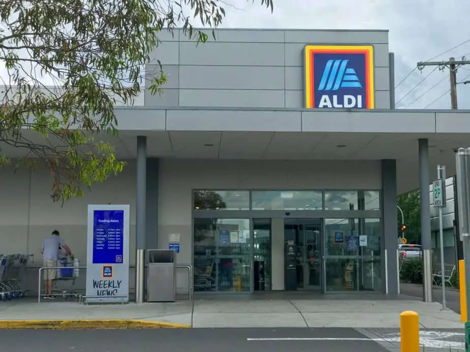 Does Aldi pay weekly?