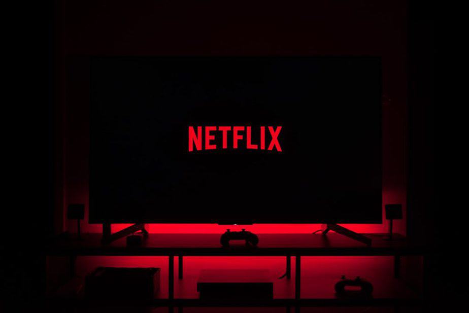 NETFLIX MISSION AND VISION STATEMENT ANALYSIS 