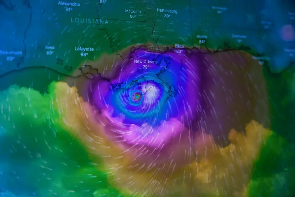 How To Become A Meteorologist and How Long Does It Take?