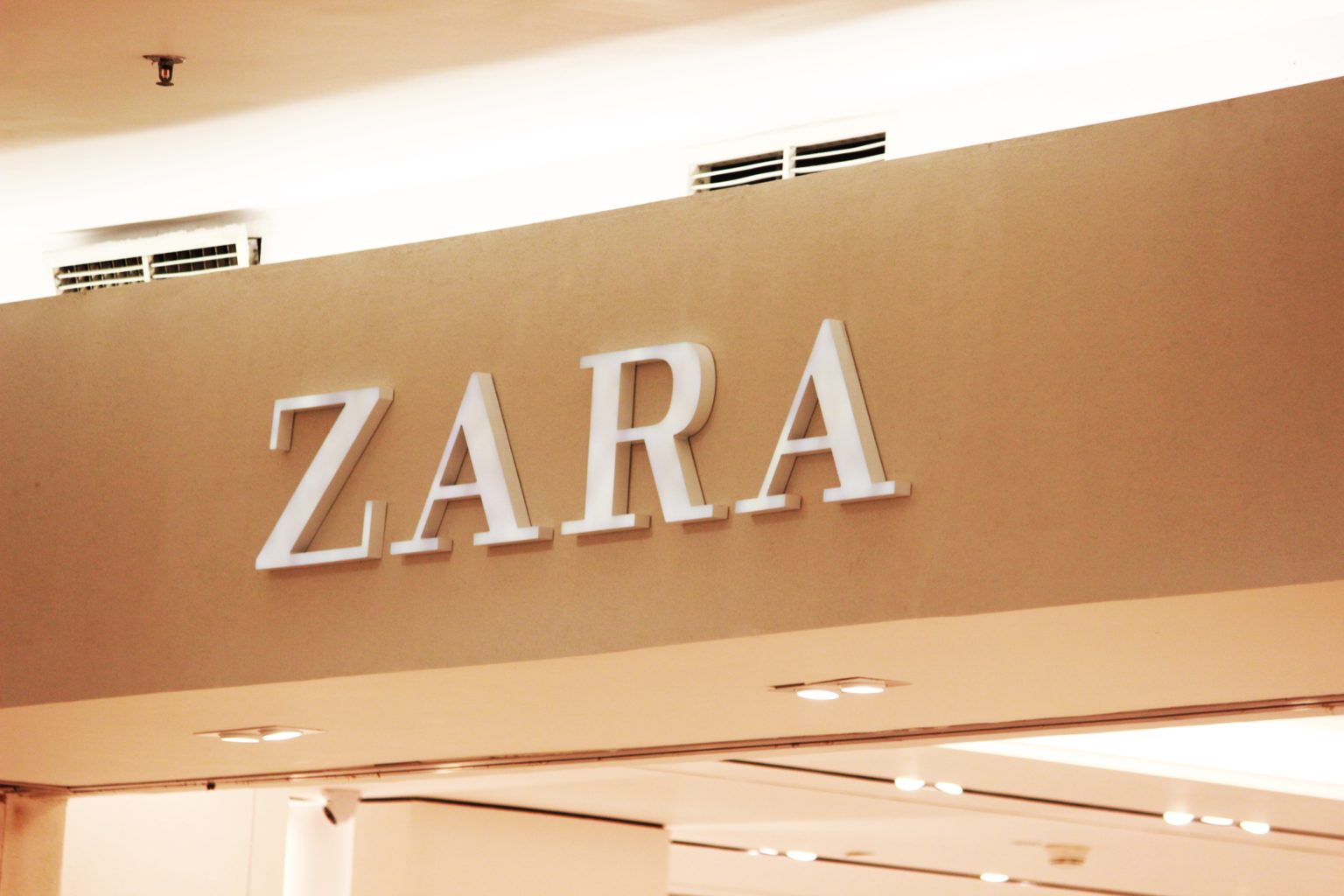 How To Get A Job At Zara?Know More