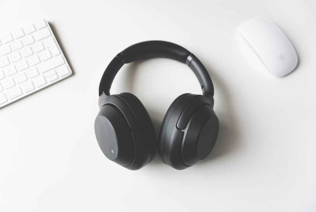 Best Headphones And Speakers For Work From Home Meetings