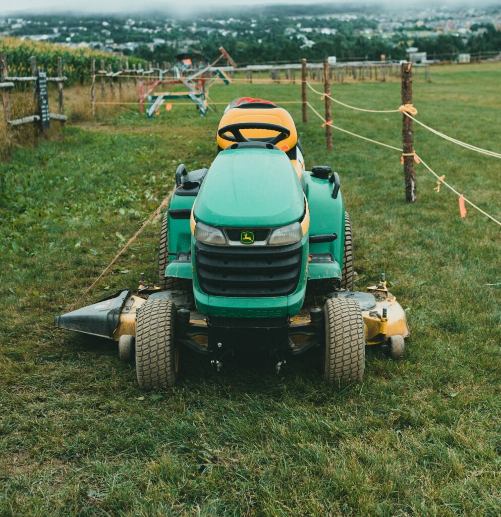 How Much Does CT Pay Tractor Supply?